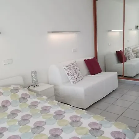 Playa Roca Cosy - Seafront Complex Apartmán