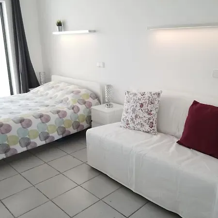 Playa Roca Cosy - Seafront Complex Apartament *